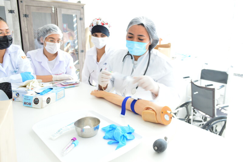 Punção Venosa e Coleta de Sangue